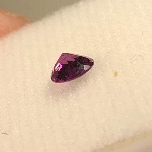 Natural Round Pink Purple Sapphire MADAGASCAR 0.44ct 4.7mm