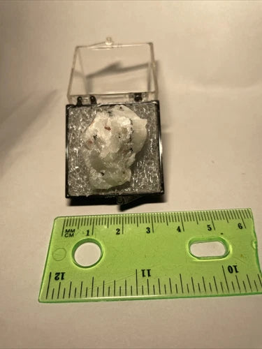 Spinel Crystal Micro Limecrest Qry Sussex Co NEW JERSEY USA
